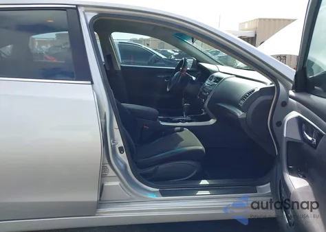 2013 Nissan Altima 2.5 S from USA, damaged, VIN 1N4AL3AP2DN568080